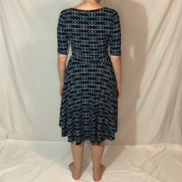 Beautiful women’s dress! - Picture 2 of 7